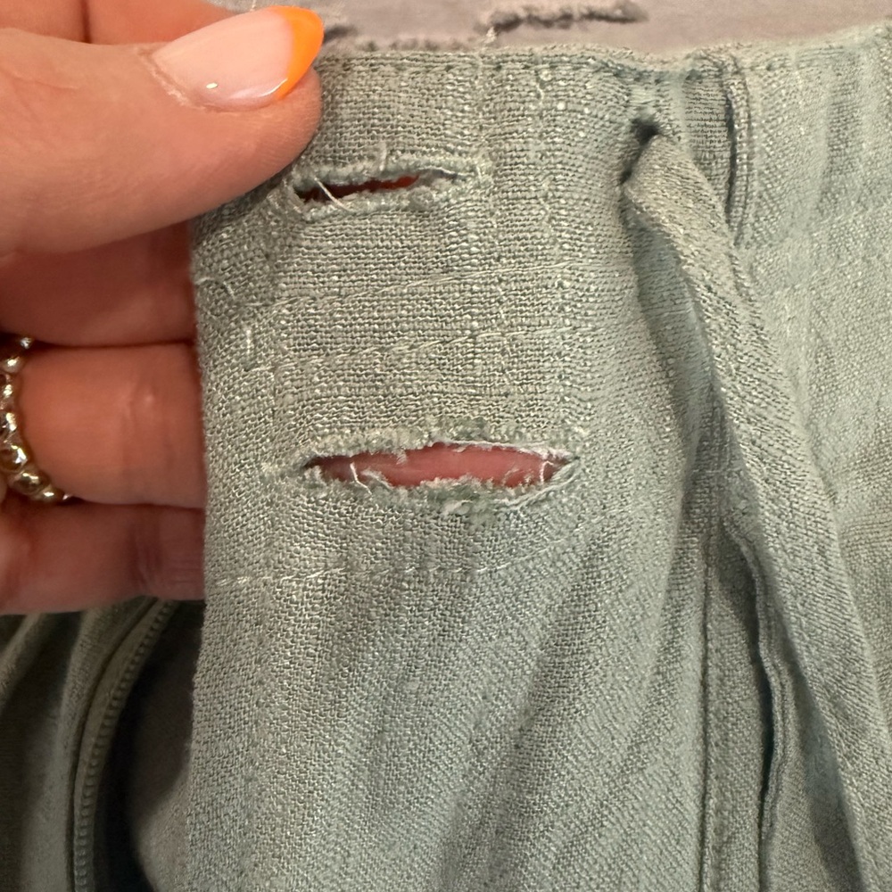 Thread & Supply Light Green Cargo Pants Small NWT - Picture 11 of 12